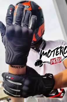 Moteros Perú - 🌸Guantes impermeables para mujer🌸 👉🏻Protecciones anti  impacto 👉🏻Palmas reforzadas 👉🏻Ajuste en velcro 👉🏻Táctiles Encuentra  la mejor variedad de guantes para damas y varones 😎🤘👉🏻#MoterosPerú  Visítanos en : 🏬Av Aviación